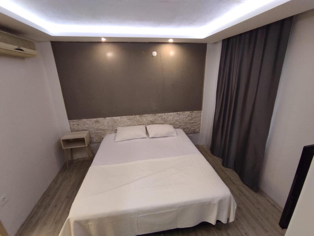 1989 hotel sebat Çeşme Luaran gambar